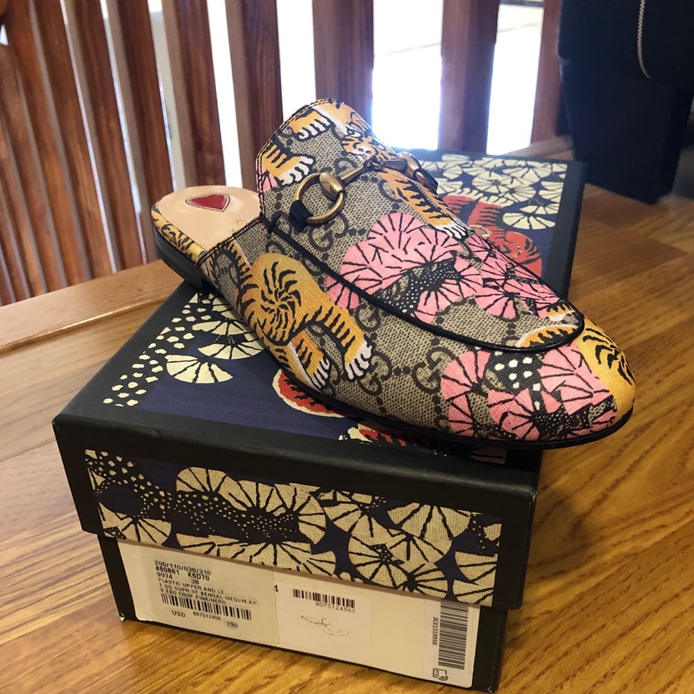 Women’s Gucci Loafers